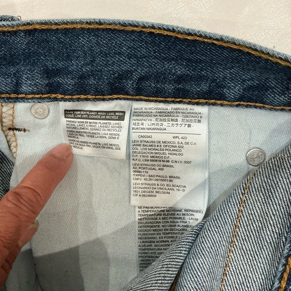 Levi's Strauss 550 Relaxed Fit Jeans High Waist Straight Leg Size 38 x 34  New